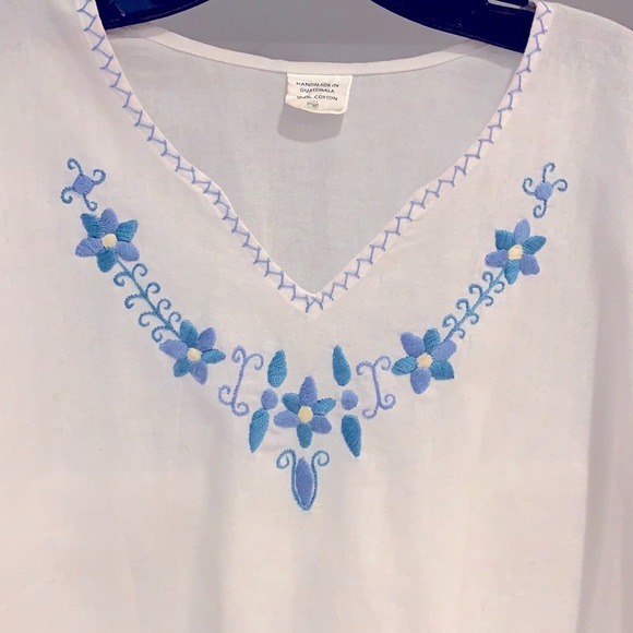 Hand Made Lady’s Top #240 - Picture 2 of 11